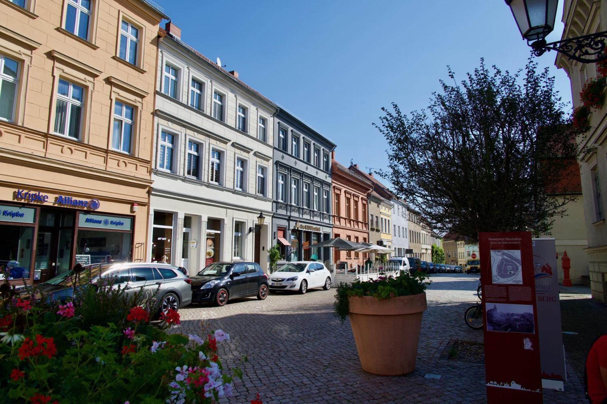 Das Bilderbuchcafe - Ferien Apartment No 5 - Markt 7 Havelberg Exterior foto
